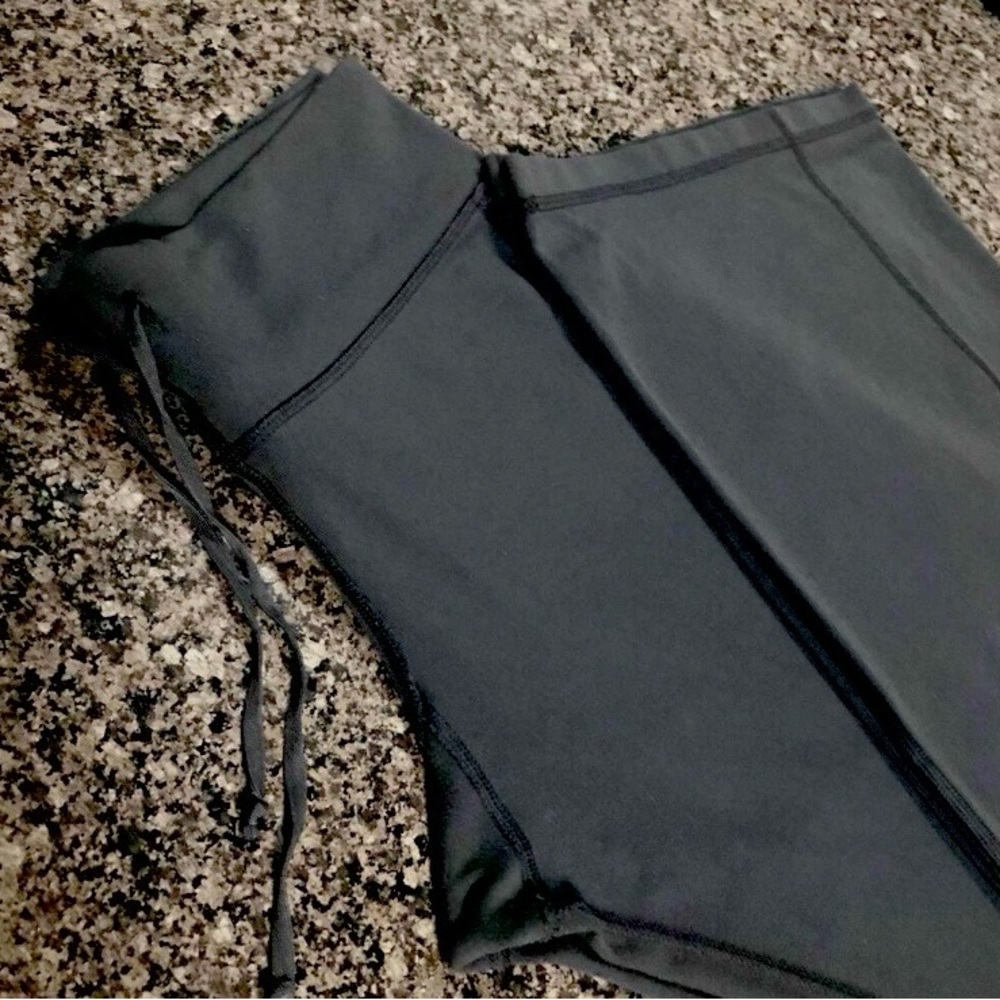 Lululemon Wide Leg Pants in Coal Gray - Picture 2 of 10